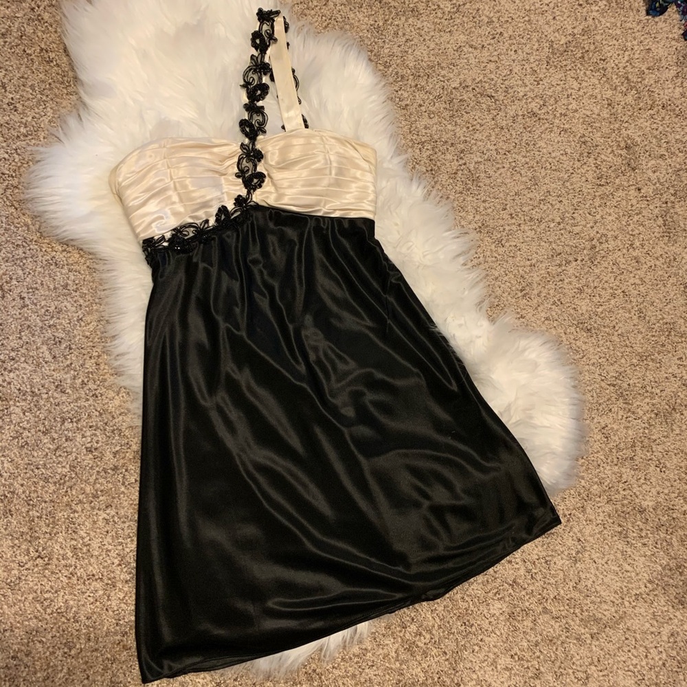 Silky One Shoulder Black & white dress